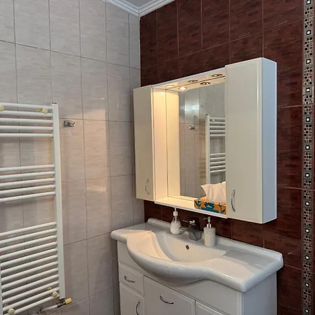 Granny's House Case de vacanță