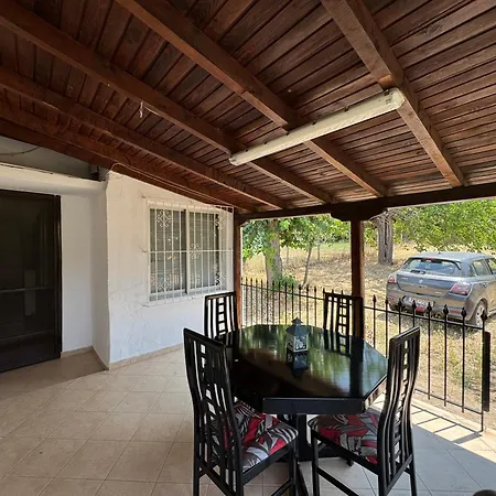 Granny's House Case de vacanță